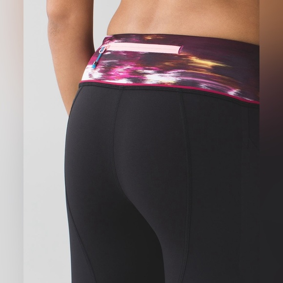 Lululemon Leggings Women's Size 8 US Black Red Pink Pace Rival Crop Luxtreme - Picture 12 of 13